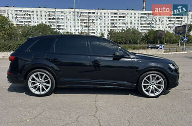 Внедорожник / Кроссовер Audi SQ7 2020 в 