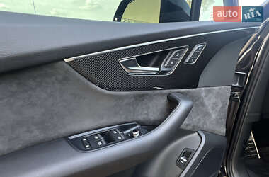 Внедорожник / Кроссовер Audi SQ7 2020 в 
