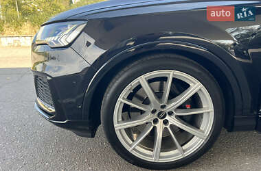 Внедорожник / Кроссовер Audi SQ7 2020 в 