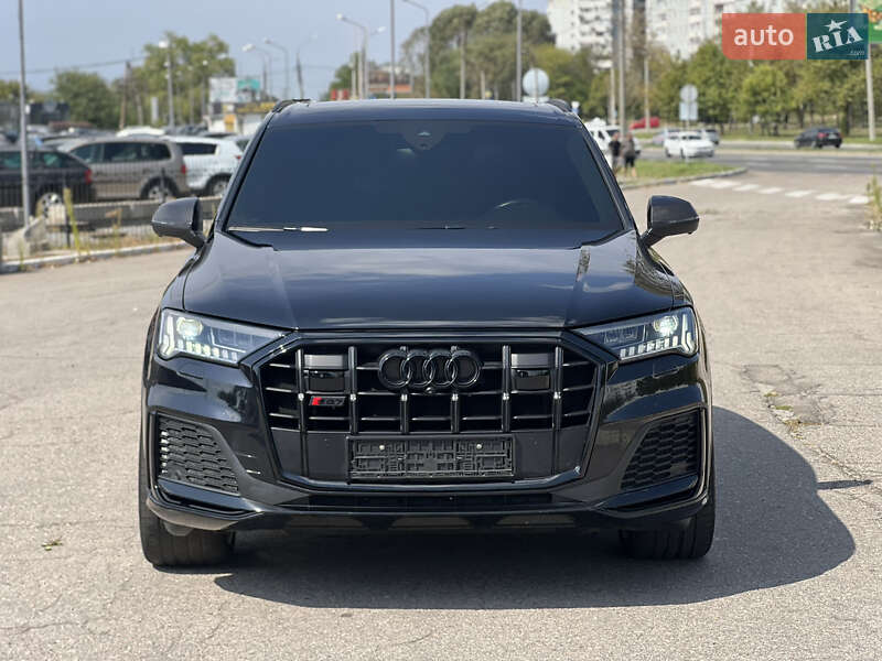 Внедорожник / Кроссовер Audi SQ7 2020 в Запорожье