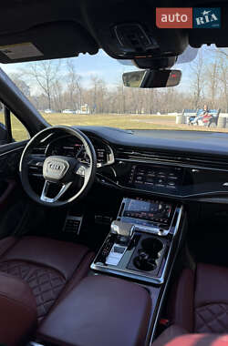 Внедорожник / Кроссовер Audi SQ7 2022 в 