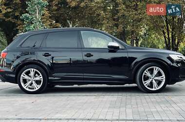 Внедорожник / Кроссовер Audi SQ7 2020 в Луцке