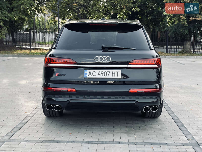 Позашляховик / Кросовер Audi SQ7 2020 в Луцьку