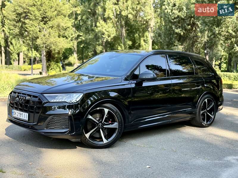 Позашляховик / Кросовер Audi SQ7 2023 в Києві