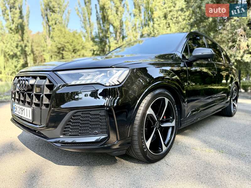 Позашляховик / Кросовер Audi SQ7 2023 в Києві