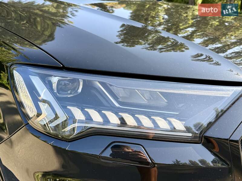 Позашляховик / Кросовер Audi SQ7 2023 в Києві