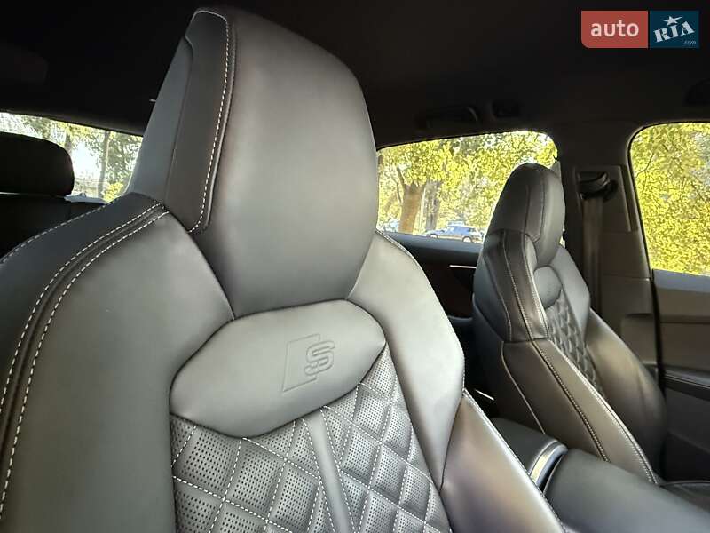 Позашляховик / Кросовер Audi SQ7 2023 в Києві