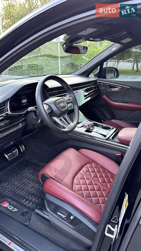 Внедорожник / Кроссовер Audi SQ7 2022 в Днепре