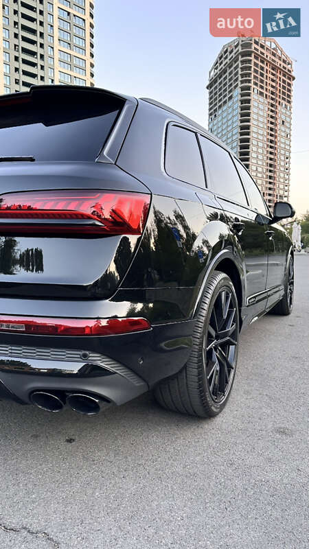 Внедорожник / Кроссовер Audi SQ7 2022 в Днепре