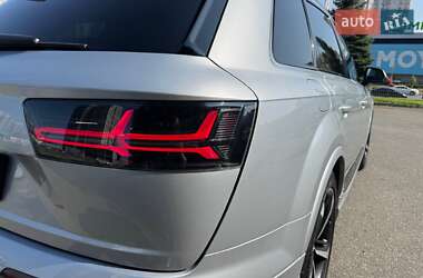 Внедорожник / Кроссовер Audi SQ7 2017 в 