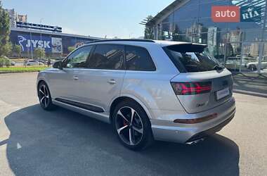 Внедорожник / Кроссовер Audi SQ7 2017 в 