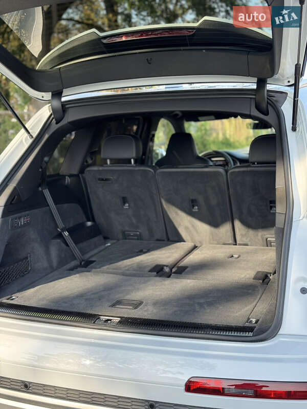 Внедорожник / Кроссовер Audi SQ7 2021 в Ивано-Франковске