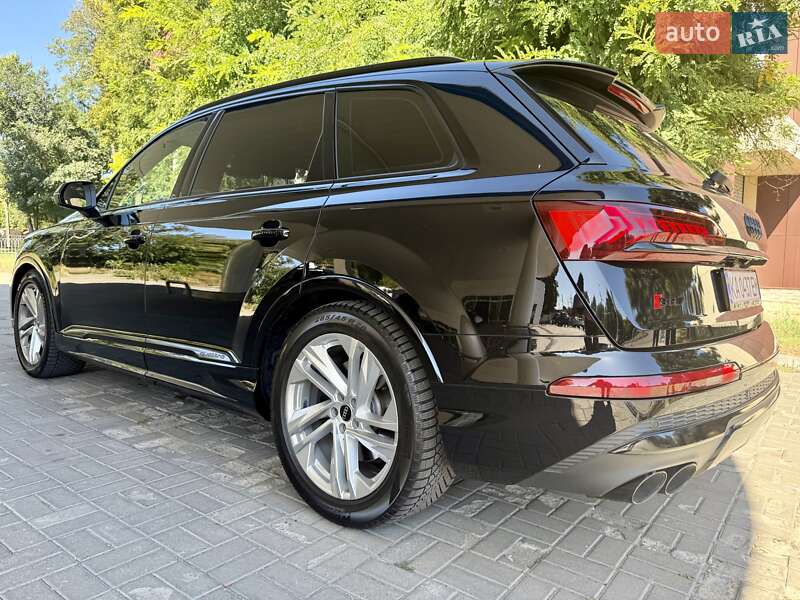 Внедорожник / Кроссовер Audi SQ7 2021 в Днепре