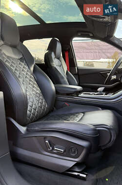 Позашляховик / Кросовер Audi SQ7 2020 в 