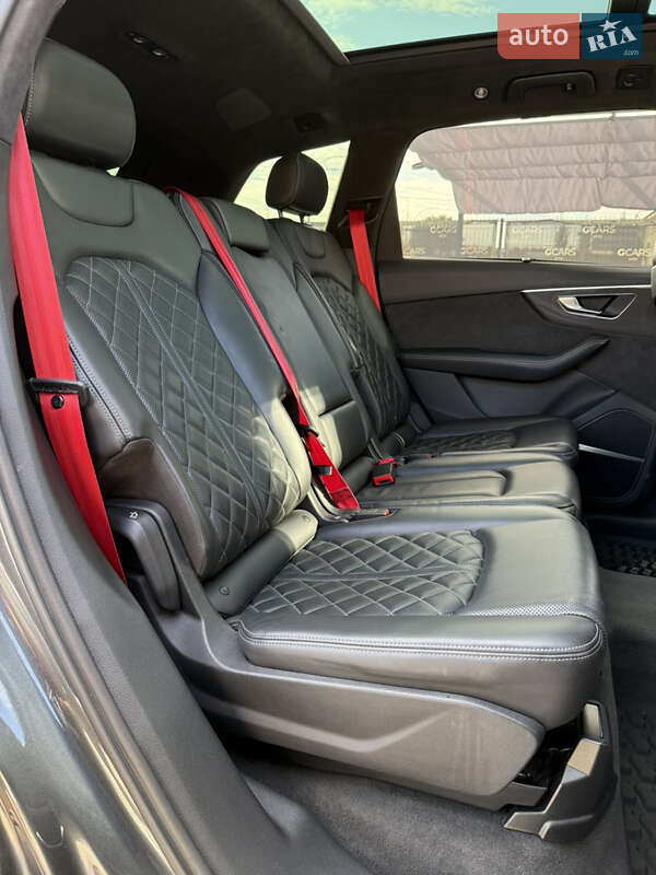 Позашляховик / Кросовер Audi SQ7 2020 в Києві