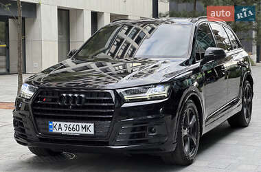 Внедорожник / Кроссовер Audi SQ7 2016 в Киеве