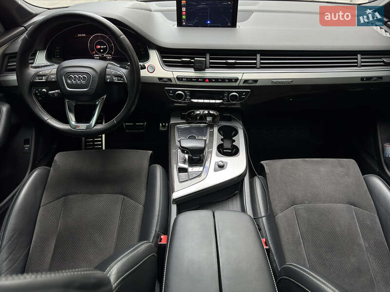 Внедорожник / Кроссовер Audi SQ7 2016 в Киеве
