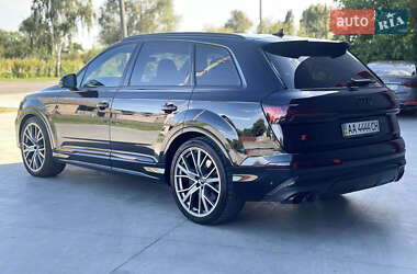 Внедорожник / Кроссовер Audi SQ7 2020 в 