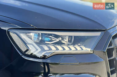 Внедорожник / Кроссовер Audi SQ7 2020 в 