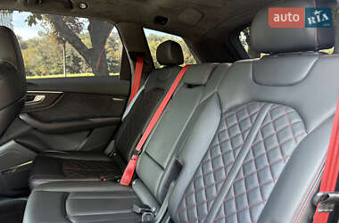 Внедорожник / Кроссовер Audi SQ7 2019 в 