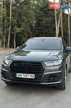 Внедорожник / Кроссовер Audi SQ7 2018 в 