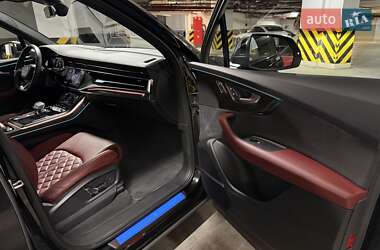 Внедорожник / Кроссовер Audi SQ7 2023 в 