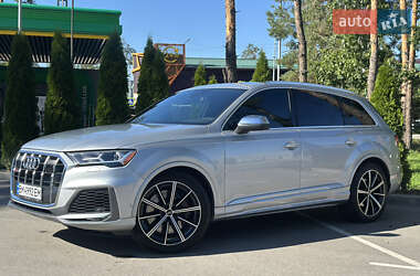 Внедорожник / Кроссовер Audi SQ7 2022 в 