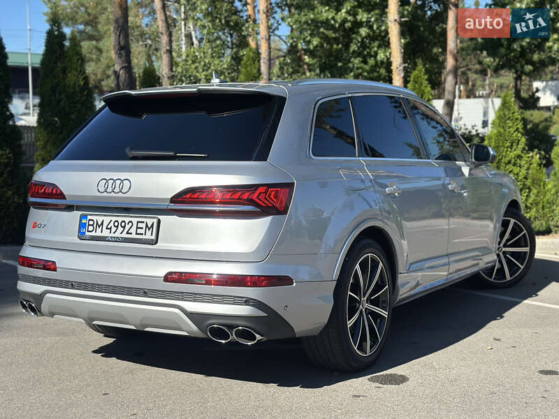 Внедорожник / Кроссовер Audi SQ7 2022 в Киеве