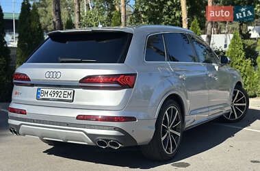 Внедорожник / Кроссовер Audi SQ7 2022 в 