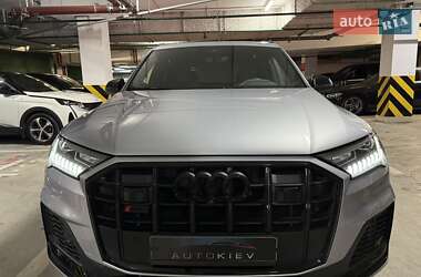 Внедорожник / Кроссовер Audi SQ7 2020 в 