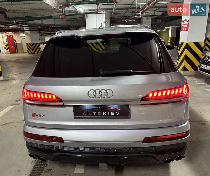 Внедорожник / Кроссовер Audi SQ7 2020 в Киеве