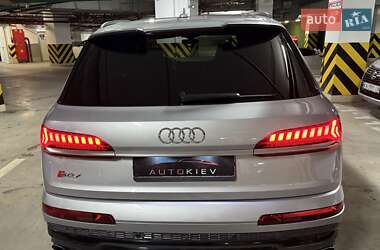 Внедорожник / Кроссовер Audi SQ7 2020 в 