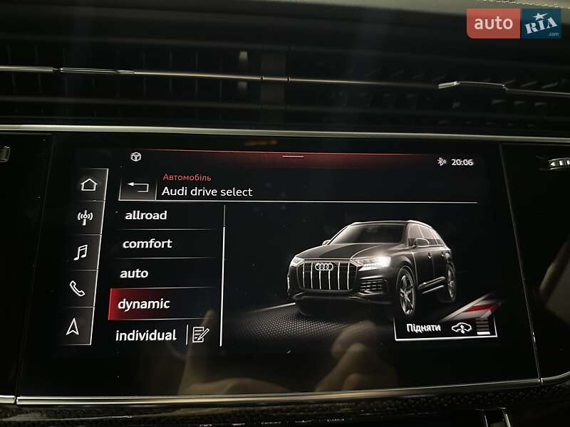 Внедорожник / Кроссовер Audi SQ7 2020 в Киеве