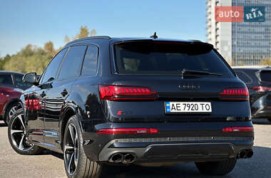 Внедорожник / Кроссовер Audi SQ7 2021 в 