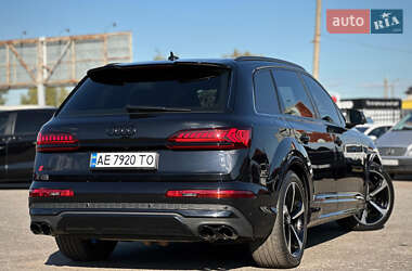 Внедорожник / Кроссовер Audi SQ7 2021 в 