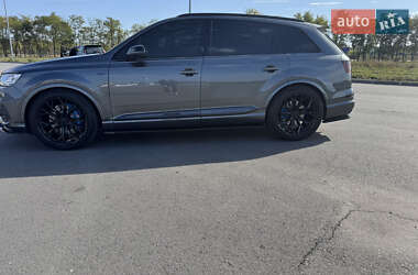 Внедорожник / Кроссовер Audi SQ7 2018 в 