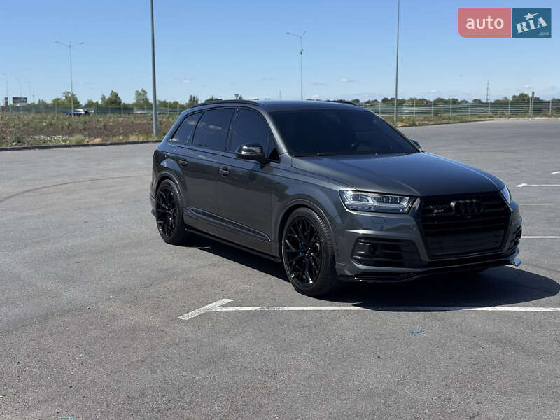 Внедорожник / Кроссовер Audi SQ7 2018 в Днепре