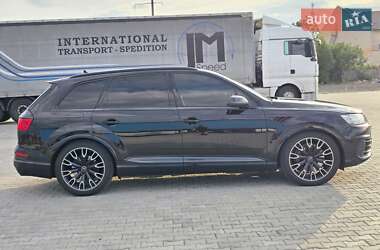 Внедорожник / Кроссовер Audi SQ7 2018 в 