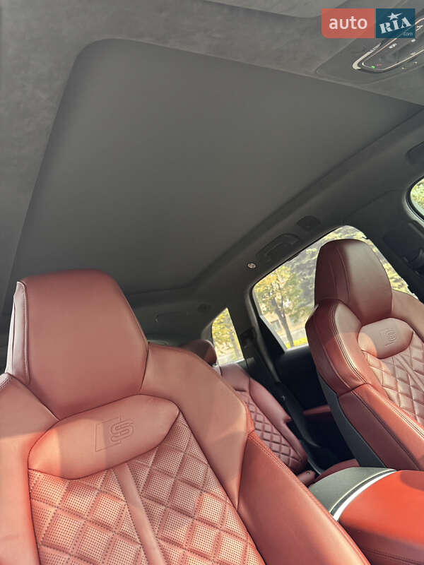 Внедорожник / Кроссовер Audi SQ7 2022 в Днепре