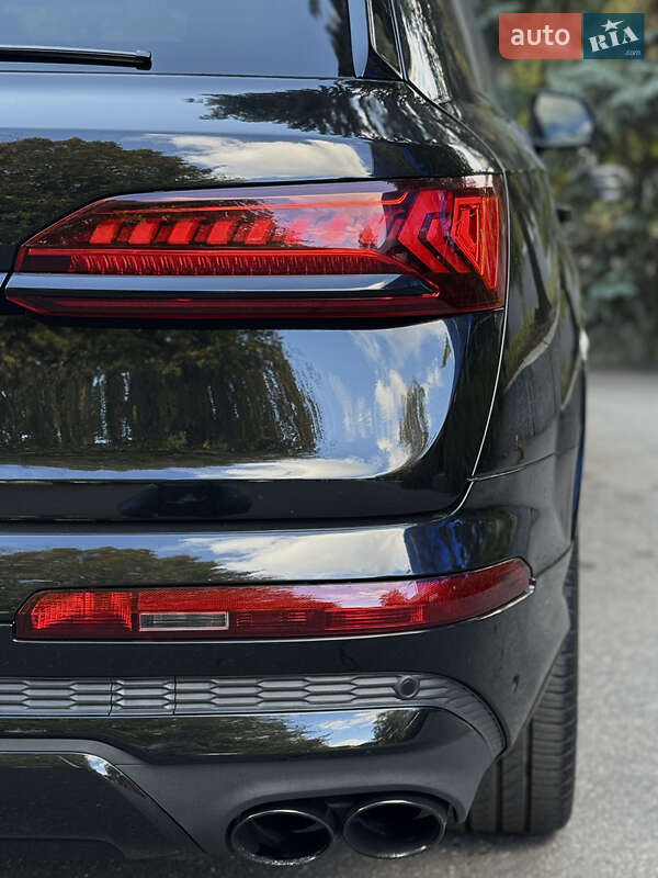 Внедорожник / Кроссовер Audi SQ7 2022 в Днепре