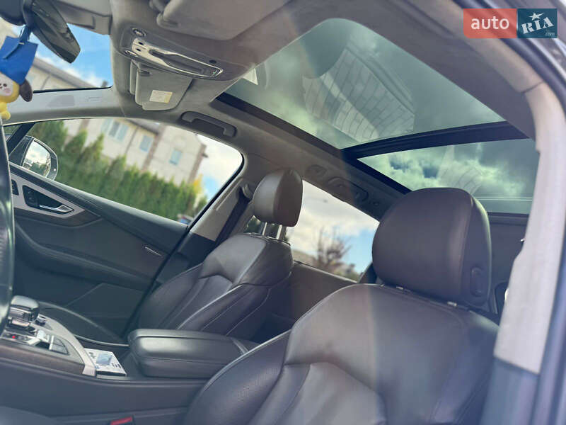 Позашляховик / Кросовер Audi SQ7 2017 в Рівному фото 14 Позашляховик / Кросовер Audi SQ7 2017 в Рівному