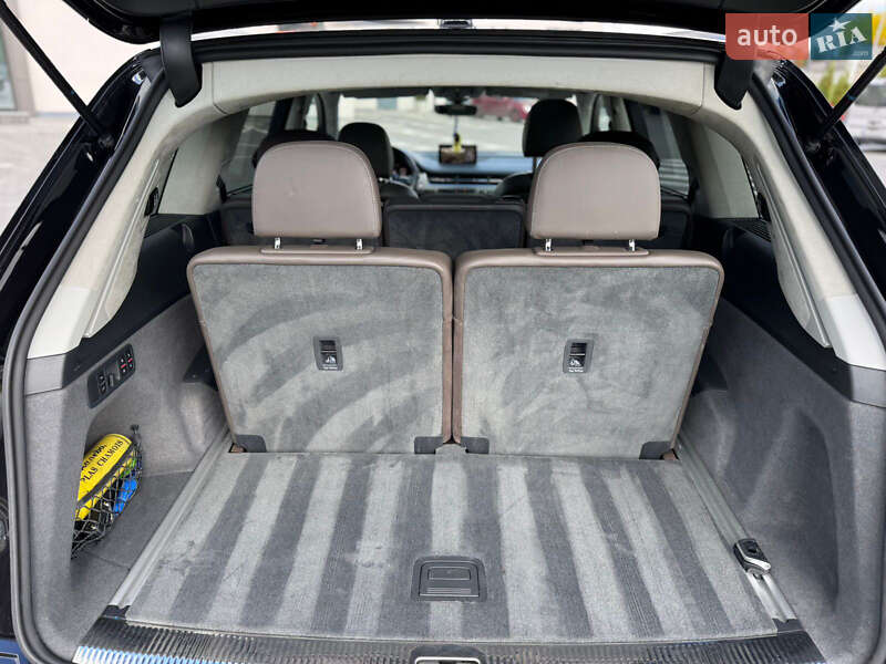 Позашляховик / Кросовер Audi SQ7 2017 в Рівному фото 18 Позашляховик / Кросовер Audi SQ7 2017 в Рівному