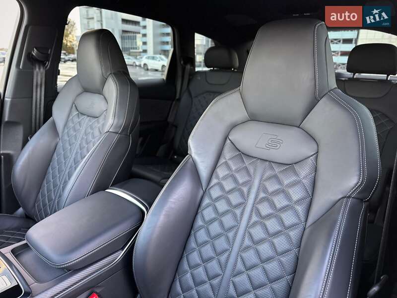 Внедорожник / Кроссовер Audi SQ7 2024 в Киеве