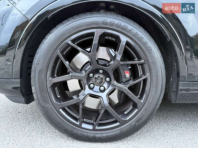 Позашляховик / Кросовер Audi SQ7 2024 в Дніпрі фото 44 Позашляховик / Кросовер Audi SQ7 2024 в Дніпрі