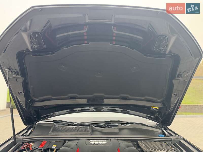 Позашляховик / Кросовер Audi SQ7 2019 в Дніпрі