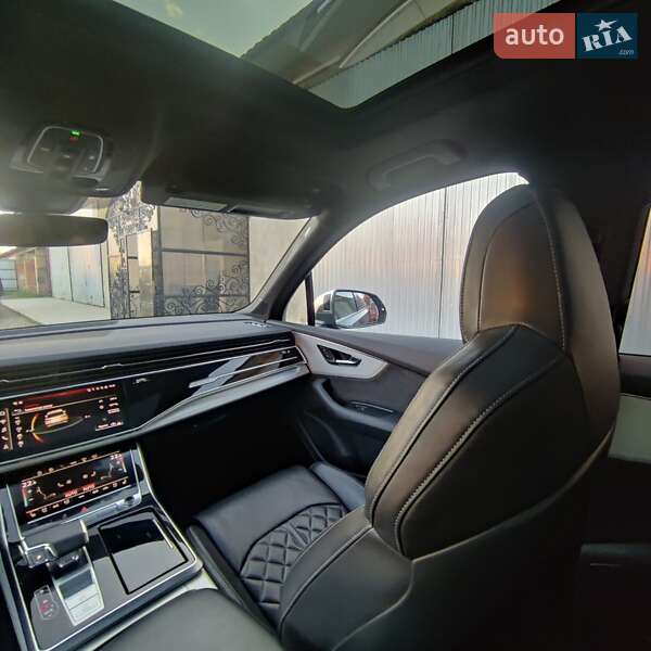 Позашляховик / Кросовер Audi SQ7 2020 в Чернівцях фото 17 Позашляховик / Кросовер Audi SQ7 2020 в Чернівцях