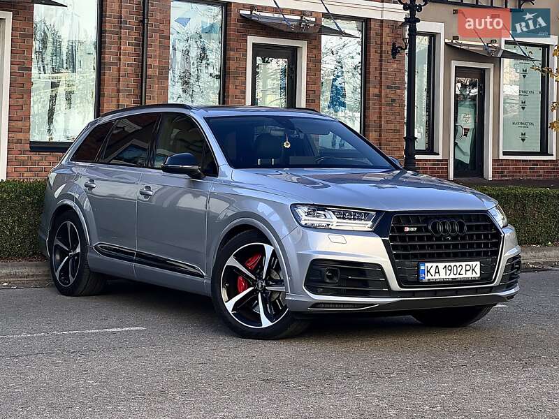 Внедорожник / Кроссовер Audi SQ7 2017 в Киеве