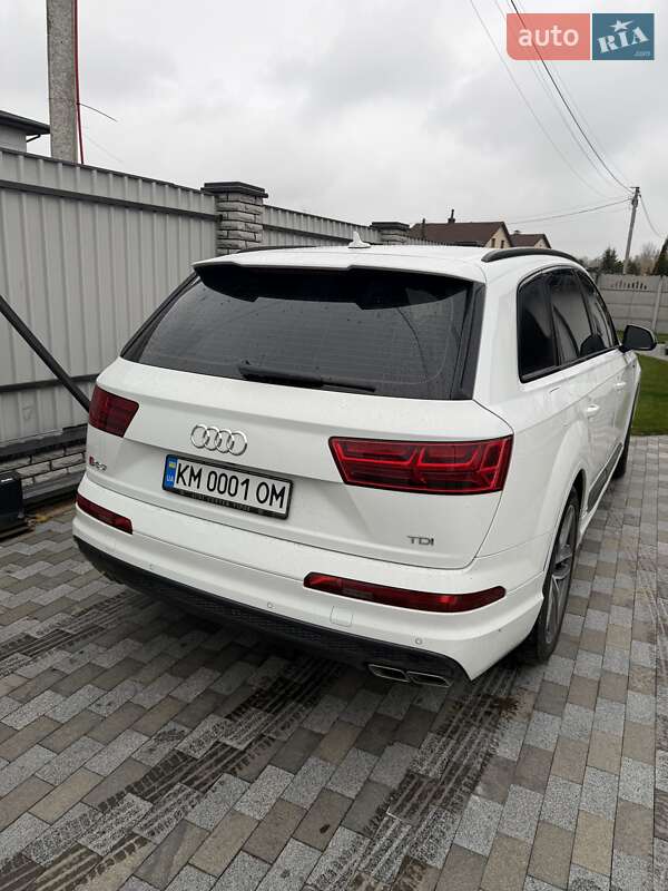 Позашляховик / Кросовер Audi SQ7 2017 в Києві