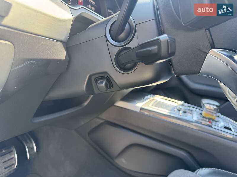 Позашляховик / Кросовер Audi SQ7 2017 в Києві