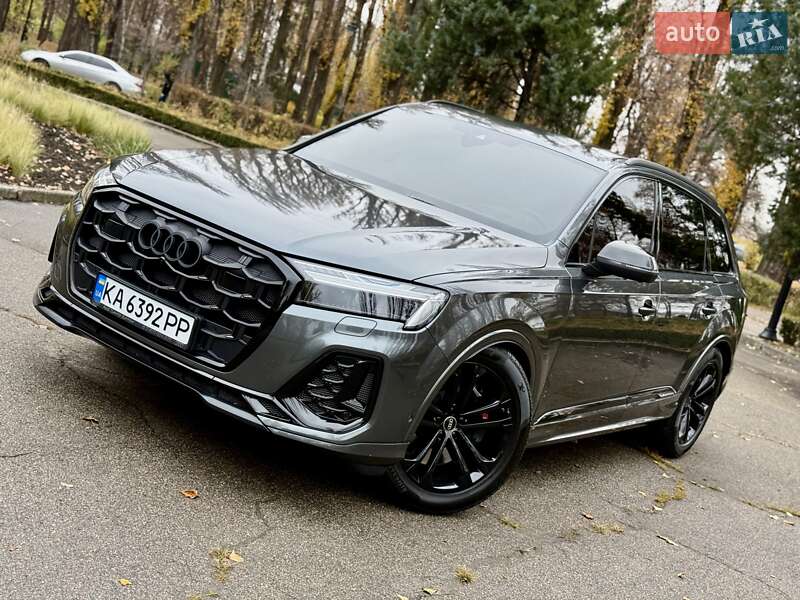 Позашляховик / Кросовер Audi SQ7 2024 в Києві